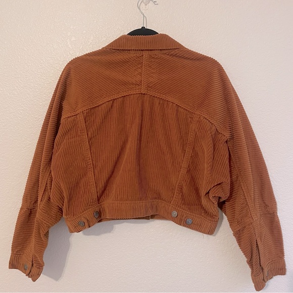 Levi's Cropped Corduroy Trucker Jacket Small Rust Burnt Orange - Picture 5 of 14